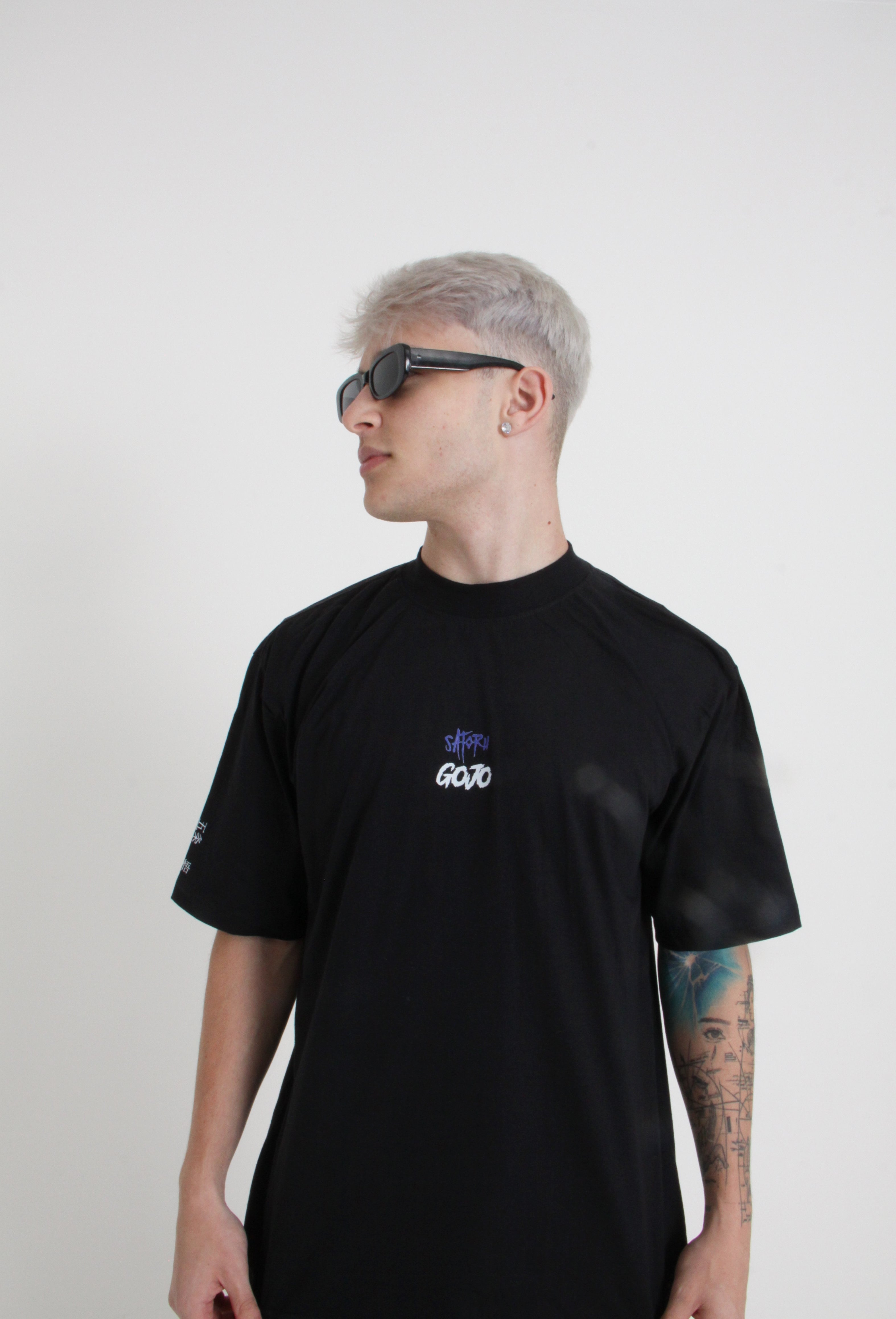 Camiseta Oversized "Satoru Gojo" - Jujutsu Kaisen